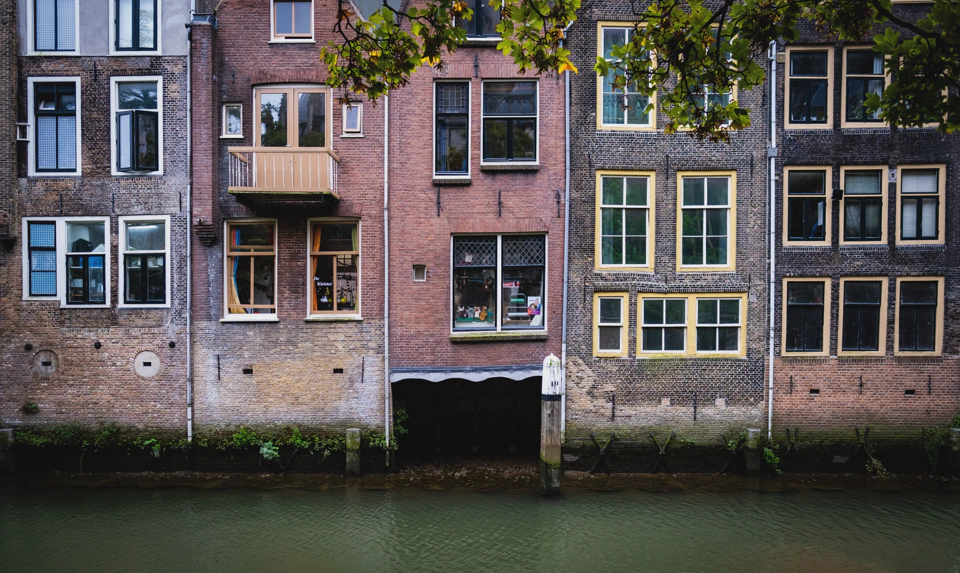 Buildings facing one of Dordrecht’s canals.