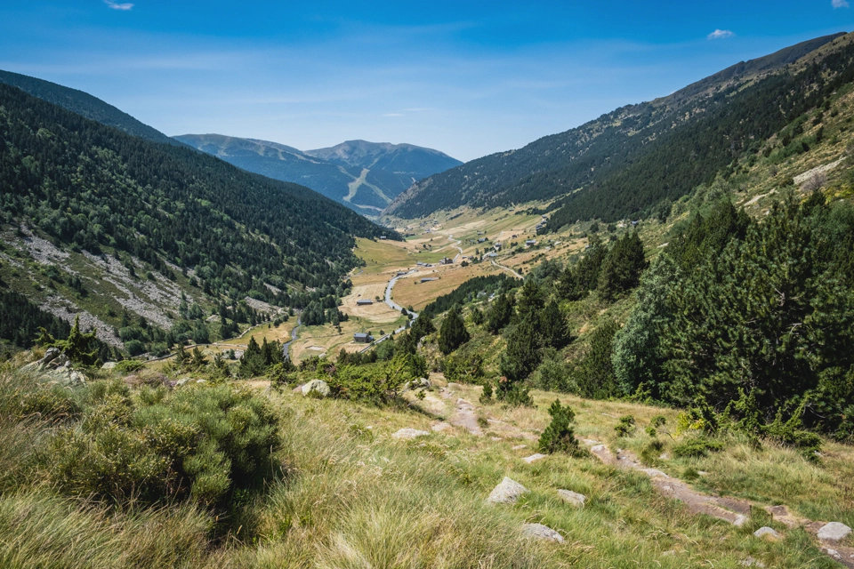 Downwards view of Vall d’Incles.