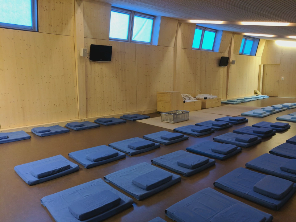 The meditation hall after the last day’s cleaning.
