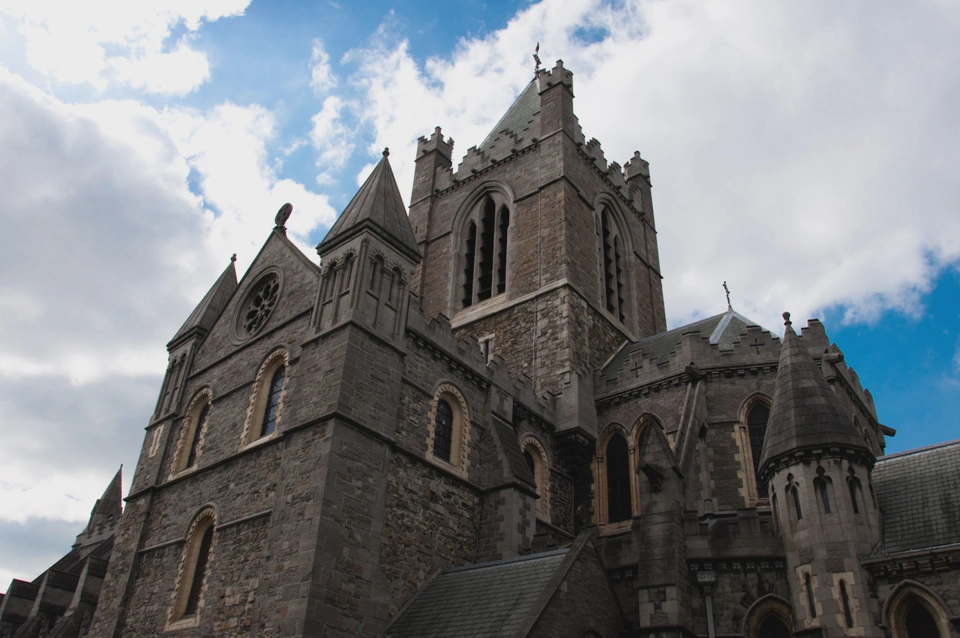 This cathedral or church is gorgeous.