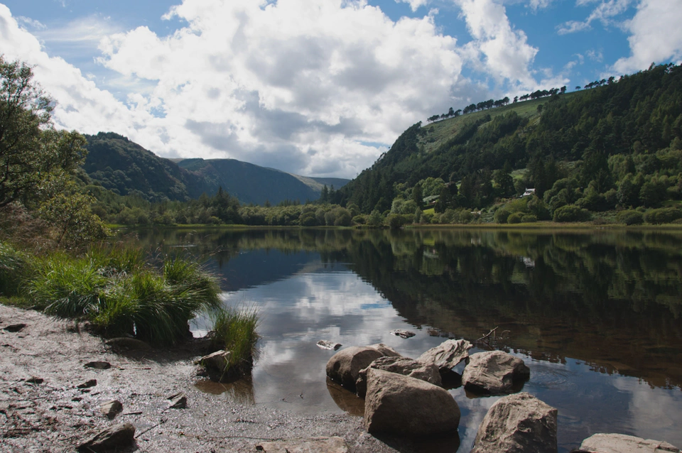 glendalough-upper-lake-reflections.webp